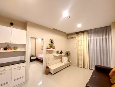 Condos for sale : CC Condominium 1 Condo for Sale Central Pattaya 1 Bedroom