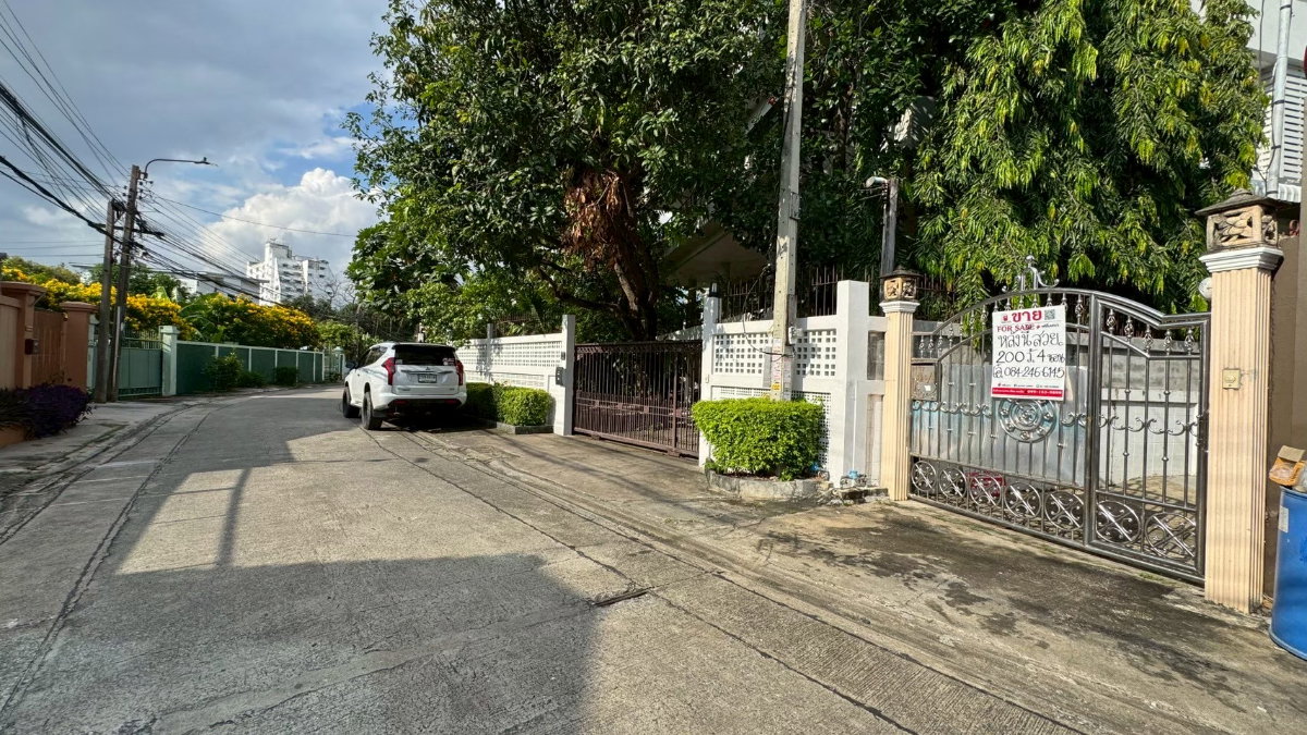 picture Single house for sale, 2 floors, Soi Udomsuk 30, area 202 sq.w - 4/14
