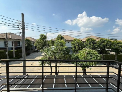 รูป MHR218 ปล่อยเช่าบ้านเดี่ยวหรู 4 นอน 5 น้ำ (ห้องน้ำในตัวทุกห้อง) จอดรถ 4 คัน ตกแต่งครบพร้อมเข้าอยู่ เหมาะสำหรับผู้บริหารและชาวต่างชาติ - รูปที่ 2/9