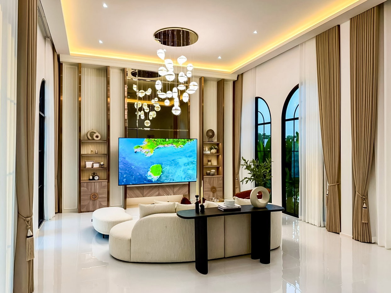 รูป Luxury Pool Villa for Sale Mabprachan East Pattaya - รูปที่ 4/20