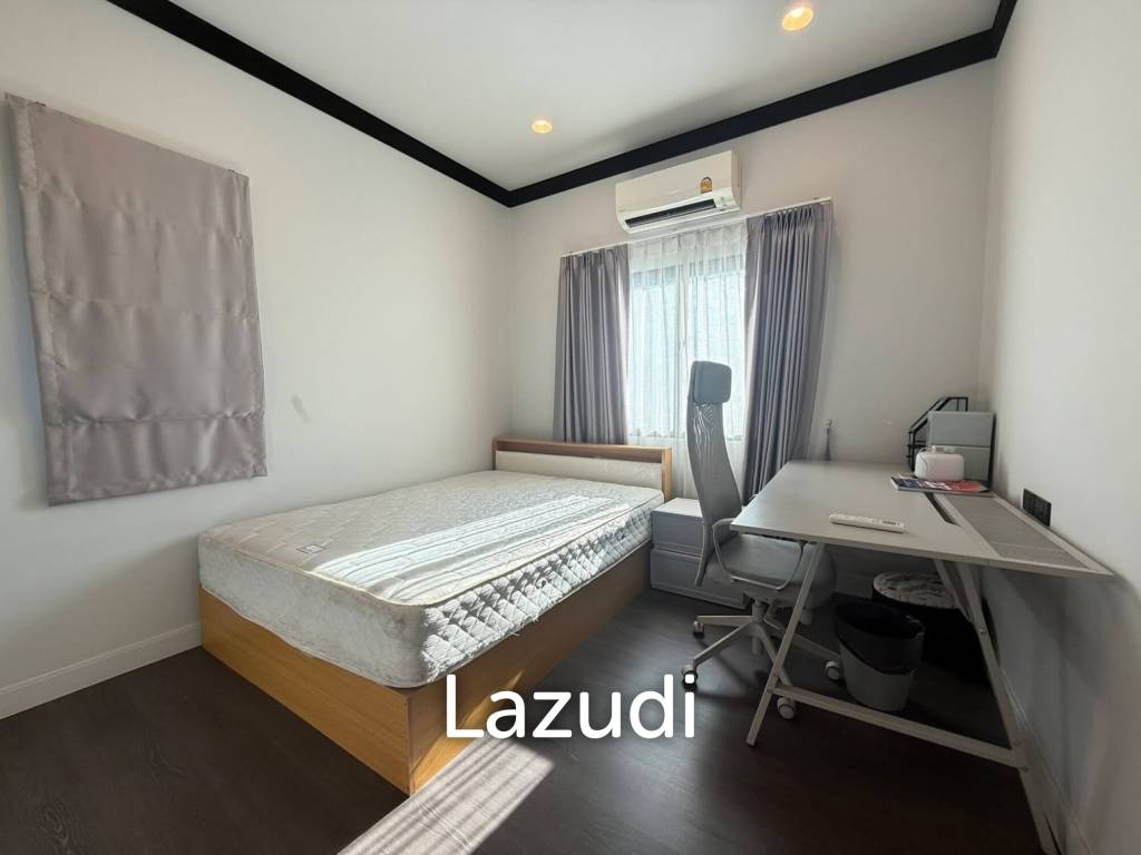 รูป 250 sqm modern detached house in Setthasiri Krungthep Kreetha Hua Mak Bangkok - รูปที่ 9/15