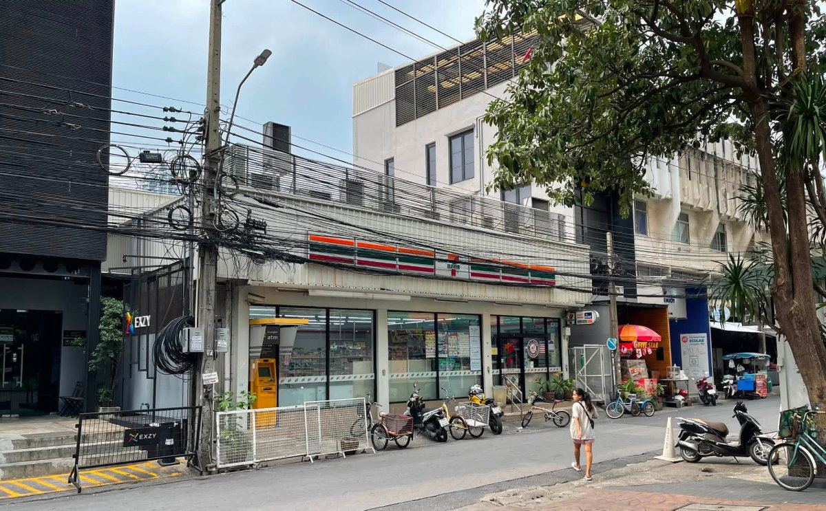 picture ND1028  For rent Ratchada City Condo - 10/10