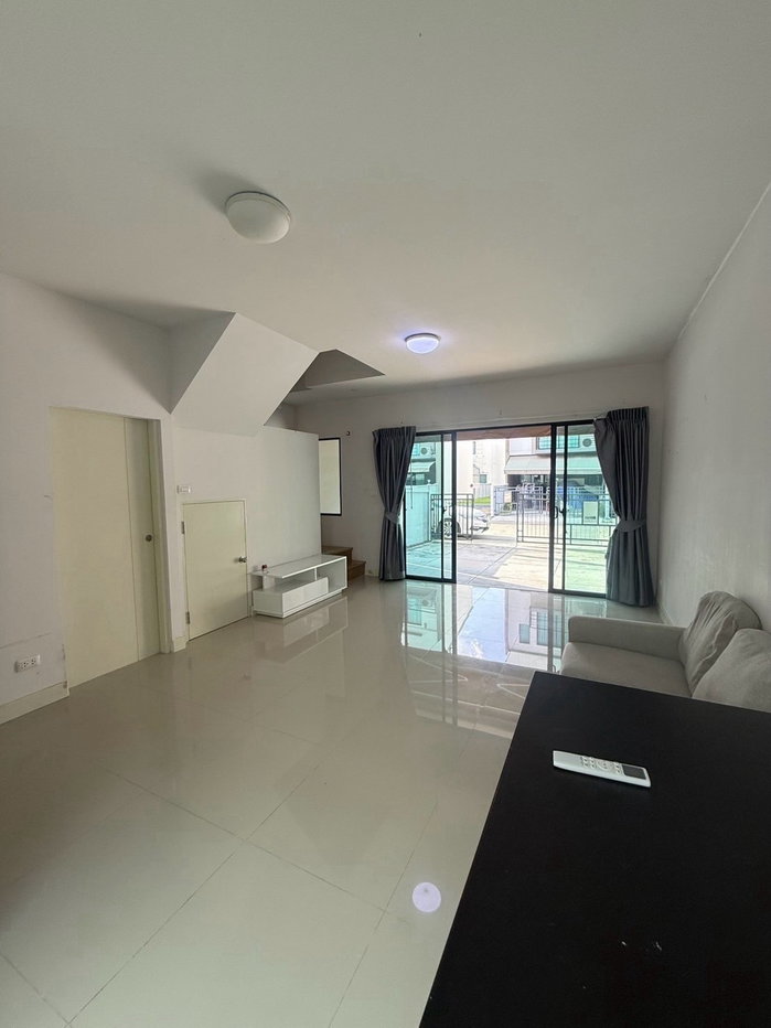 รูป 🏡 ให้เช่าทาวน์โฮม 3 ชั้น 📍 หมู่บ้านกลางเมือง รามอินทรา 3 ห้องนอน 3 ห้องน้ำ บ้านสวย พร้อมเข้าอยู่ ทำเลดี เดินทางสะดวก #รับสัตว์เลี้ยงขนาดเล็ก🐱🐶 - รูปที่ 13/18