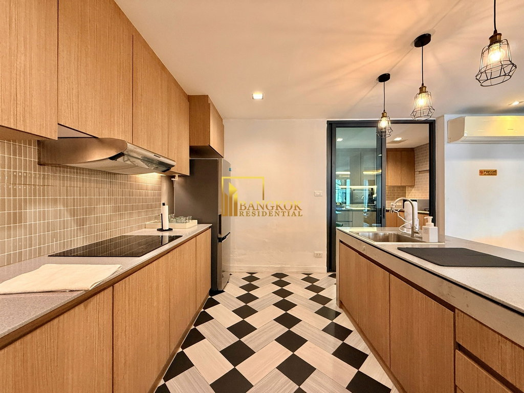 รูป Beautifully Renovated 3 Bed Townhouse For Rent in Ekkamai - BR8807TH - รูปที่ 16/40