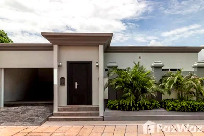 บ้านเดี่ยว บางละมุง ชลบุรี : ขาย วิลล่า 4 ห้องนอน ในโครงการ สยาม รอยัล วิว 6611391