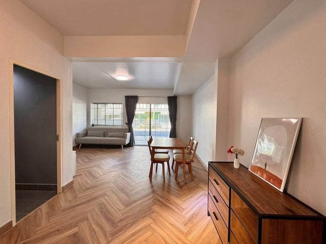 รูป ให้เช่า ทาวเฮ้าท์ อินดี้ 2 บางนา-รามคำแหง2 (บางนา กม7) Pet Friendly ที่ Line : @homefinder - รูปที่ 4/11