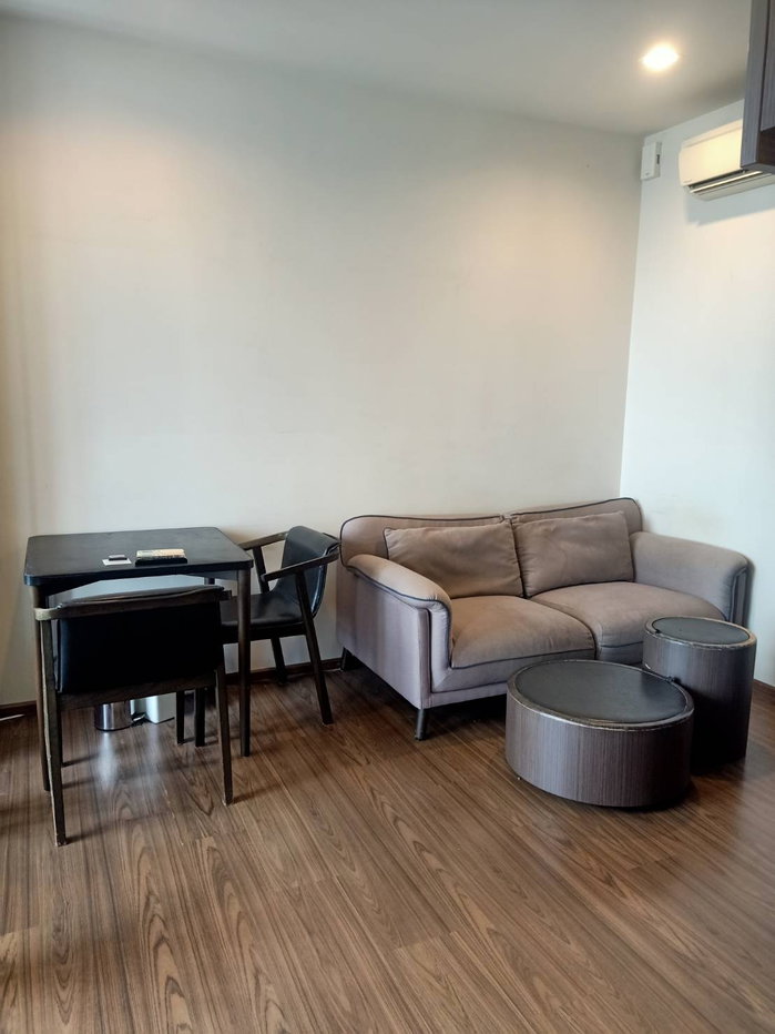 picture Condo for RENT : The Line Sukhumvit 71  𝐒𝐢𝐳𝐞 : 30 sqm. 1 Bed 1 Bath /Closed Kitchen/City View  𝐅𝐥𝐨𝐨𝐫 : 22nd  ✅Fully furnished - 3/12