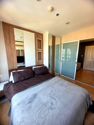 Condos for rent Central Festival Hadyai : For rent: Plus Condo 2, Zone 8, 13th floor, west-facing corner unit, 1 bedroom, Zone 8 view, ready to move in. Rent: 8,000 baht/month.