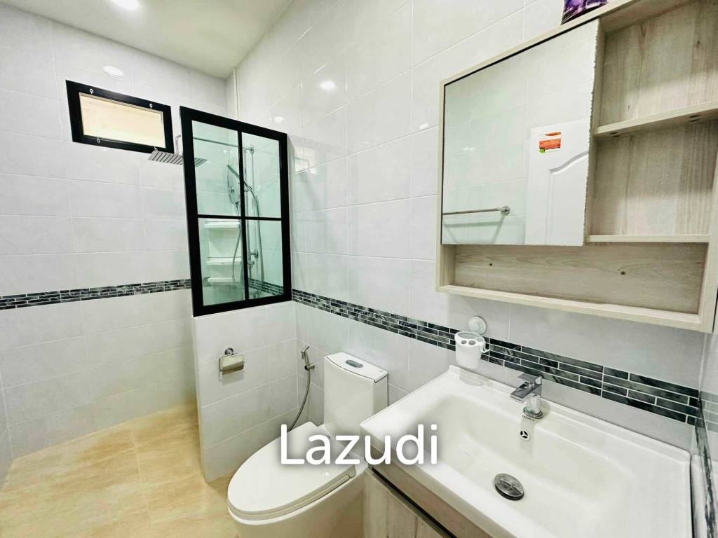 picture Charming 3-Bed Modern Single-Story House at Pong - 16/18