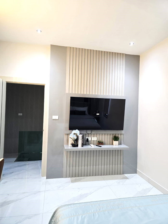 รูป ขายบ้านพร้อมสระว่ายน้ำ 2 ชั้น 3 ห้องนอน สไตล์โมเดิร์น พัทยา พร้อมเข้าอยู่ ใกล้โรงเรียนนานาชาติ Regents - รูปที่ 13/33