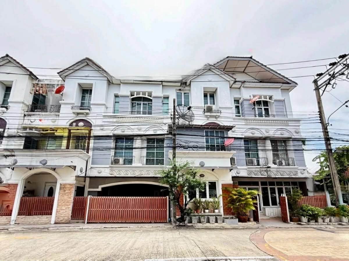 รูป บ้านกลางเมือง ลาดพร้าว–โยธินพัฒนา บ้านหลังนี้อยู่ใกล้หน้าหมู่บ้านเข้าออกสดวก - รูปที่ 7/14
