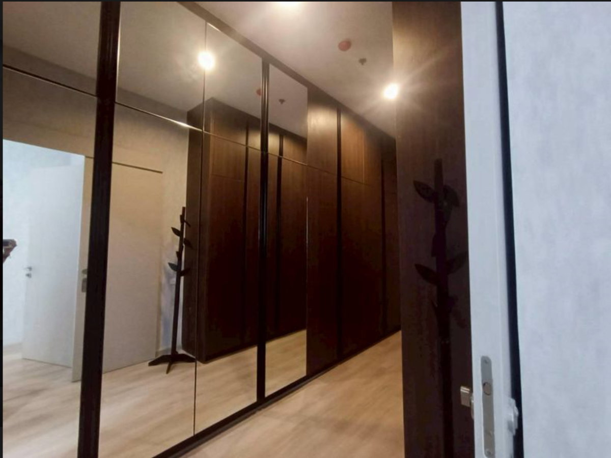 picture rent Capital Ekkamai. 4bed 200sqm. Private lift! Line id: @pfagent - 9/16