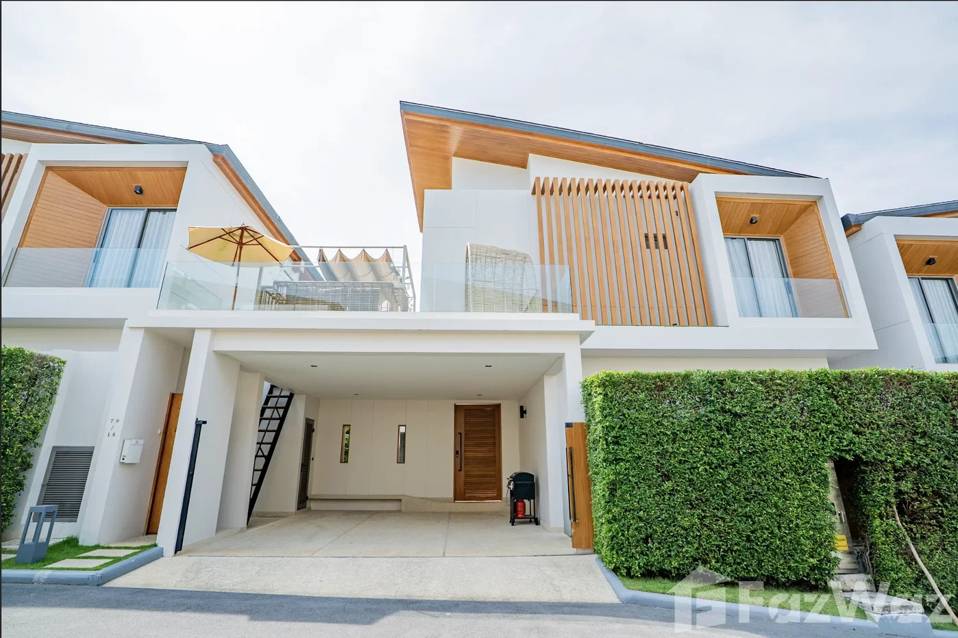 picture 5 Bedroom Pool Villa for Sale 6076718 - 1/35