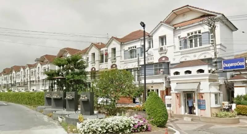 รูป บ้านกลางเมือง ลาดพร้าว–โยธินพัฒนา บ้านหลังนี้อยู่ใกล้หน้าหมู่บ้านเข้าออกสดวก - รูปที่ 13/14