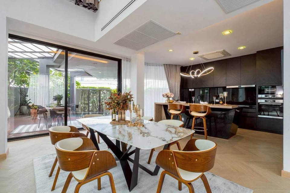 รูป ขายบ้านเดี่ยวสุขุมวิท71 ปรีดีพนมยงค์26 121ตร.ว แปลงมุมสวย 4ห้องนอน 736 ตร.ม บ้านพร้อมสระ ร่มรื่นมีสวน ใกล้ BTSพระโขนง จอดรถได้หลายคัน 087-9074045 - รูปที่ 10/21