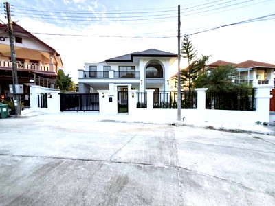 Houses for sale Muang Phuket Phuket : Srisuchart Grand View 2 Village 124/40 Srisuchart Grand View 2, Samkong – Boat Plaza – Super Cheap Area, Ratsada, Mueang Phuket