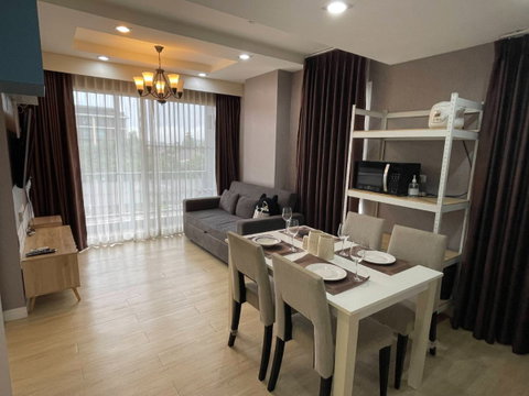 คอนโดติดทะเลให้เช่า The Patio condo 0896288555