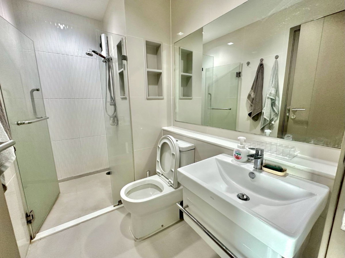 รูป Condo for RENT : Life Asoke Rama 9  𝐒𝐢𝐳𝐞 : 40 sqm. 1 Bed / 1 Bath /1 Office room / City View  𝐅𝐥𝐨𝐨𝐫 : 37  ✅Fully furnished - รูปที่ 9/12
