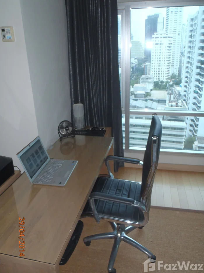 picture Trendy Condo : Large Modern Open plan SuperStudio 6597985 - 14/18