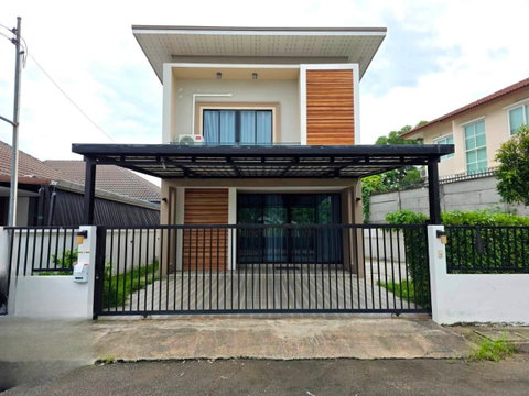 Modern 2-Storey Detached House for Sale in a Secure Residential Project