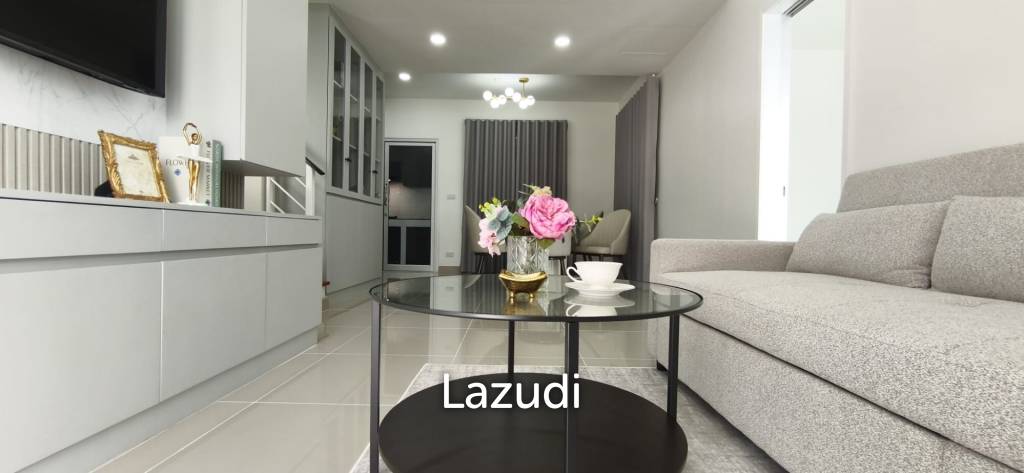 รูป ทาวน์โฮม 3 ห้องนอน สไตล์มินิมอล โมเดิร์น ปรับปรุงใหม่หมด - รูปที่ 2/25