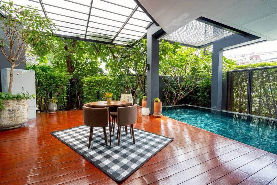 รูป ขายบ้านเดี่ยวสุขุมวิท71 ปรีดีพนมยงค์26 121ตร.ว แปลงมุมสวย 4ห้องนอน 736 ตร.ม บ้านพร้อมสระ ร่มรื่นมีสวน ใกล้ BTSพระโขนง จอดรถได้หลายคัน 087-9074045 - รูปที่ 6/21