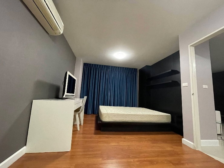 รูป 🏢 คอนโดวัน เย็นอากาศ | 1 ห้องนอน | 1 ห้องน้ำ | 51 ตร.ม. | 15,000 บาท/เดือน
✨ ห้องใหญ่เพิ่งรีโนเวทใหม่ บรรยากาศเงียบสงบ เป็นส่วนตัว ใจกลางสาทร - รูปที่ 2/10