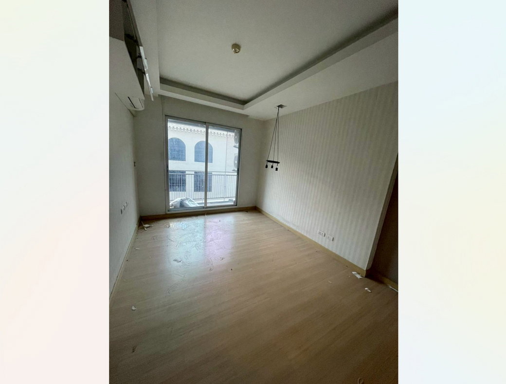 รูป Call : 091-949-9463 Condo Thru Thonglor (ขายต่ำกว่าราคาตลาดเยอะ เพียง 2.2 ลบ.) ห้อง 36 ตารางเมตร 1 ห้องนอน ชั้น4 พร้อมเข้าอยู่ - รูปที่ 4/11