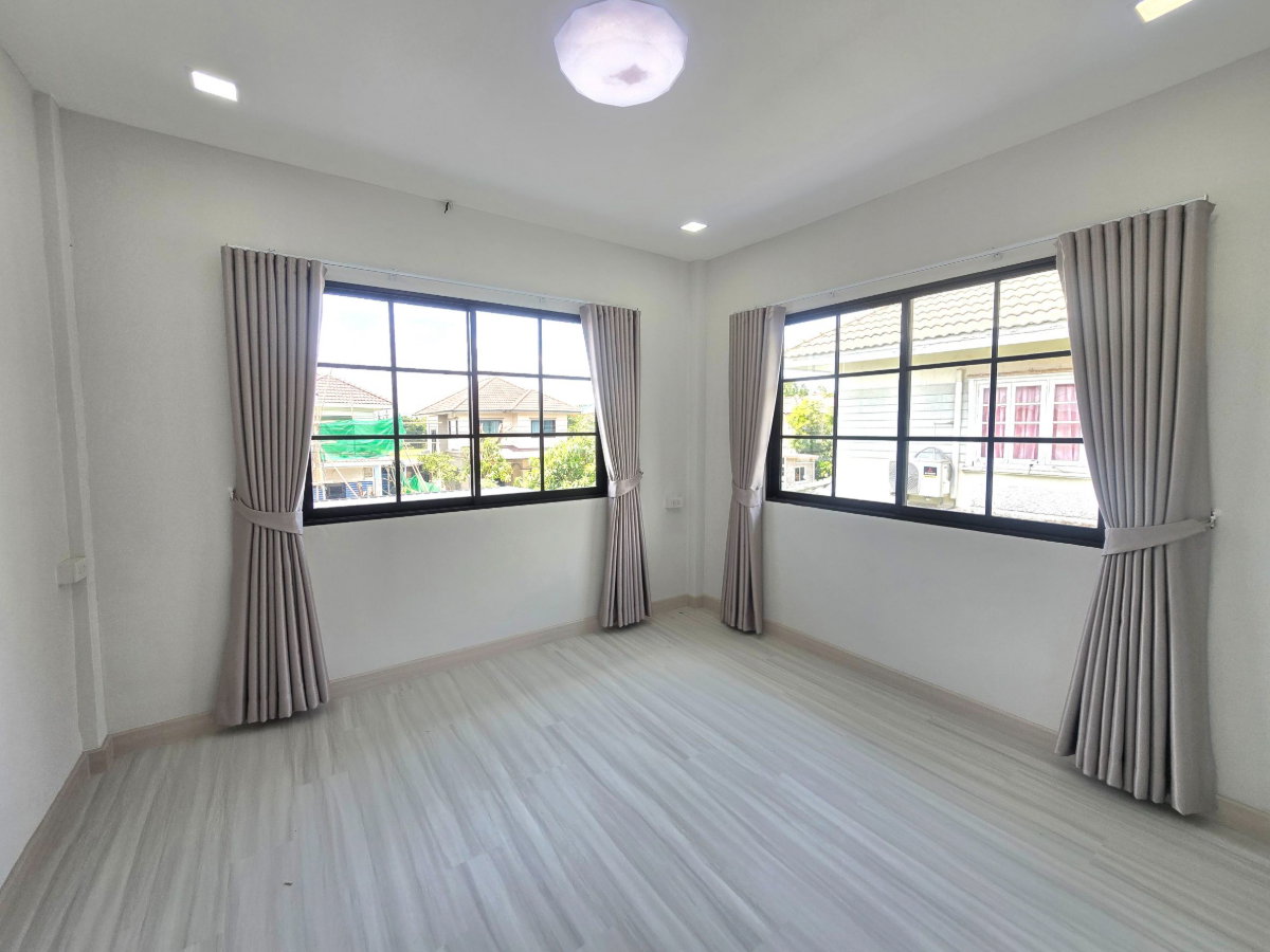 รูป  KC Garden Home 9 (เคซี.การ์เด้นโฮม 9) ถนนนิมิตใหม่40 บ้านเดี่ยวหลังใหญ่ กว้างมาก ทำเลดี รีโนเวทใหม่ เฟอร์นิเจอร์สวย พร้อมอยู่ ราคาถูก - รูปที่ 34/39