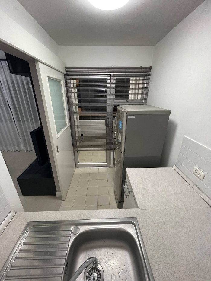 รูป 🏢 คอนโดวัน เย็นอากาศ | 1 ห้องนอน | 1 ห้องน้ำ | 51 ตร.ม. | 15,000 บาท/เดือน
✨ ห้องใหญ่เพิ่งรีโนเวทใหม่ บรรยากาศเงียบสงบ เป็นส่วนตัว ใจกลางสาทร - รูปที่ 6/10