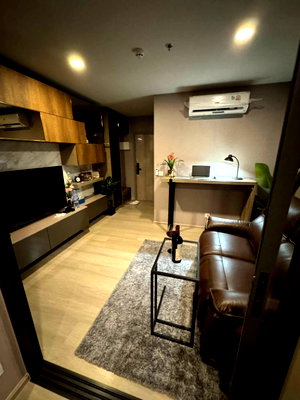 Condos for rent : Condo for RENT : Aspire Onnut Station  𝐒𝐢𝐳𝐞 : 30.90 sqm. 1 Bed / 1 Bath / City view  𝐅𝐥𝐨𝐨𝐫 : 27th 