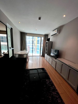 Condos for rent : [For Rent] Sky Walk Residences | 1 Bedroom, 1 Bathroom 