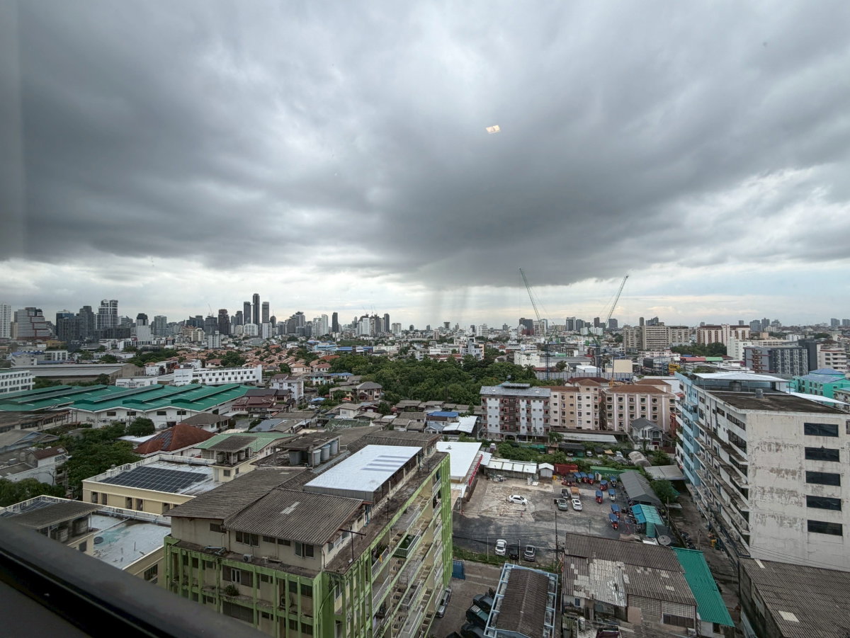 picture Condo for RENT : The Line Sukhumvit 71  𝐒𝐢𝐳𝐞 : 43.17 sqm. 1 Bed 1 Bath /Closed Kitchen/City View  𝐅𝐥𝐨𝐨𝐫 : 12th  ✅Fully furnished - 9/9