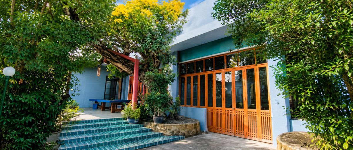 รูป ขายที่ดินพร้อมบ้าน 2 หลังสไตล์พูลวิลล่า ย่านแม่คือ อ.ดอยสะเก็ด เชียงใหม่ ใกล้ตลาดแม่คือ 355 ตรว 748.54 ตร.ม 4 นอน 5 น้ำ - รูปที่ 3/12