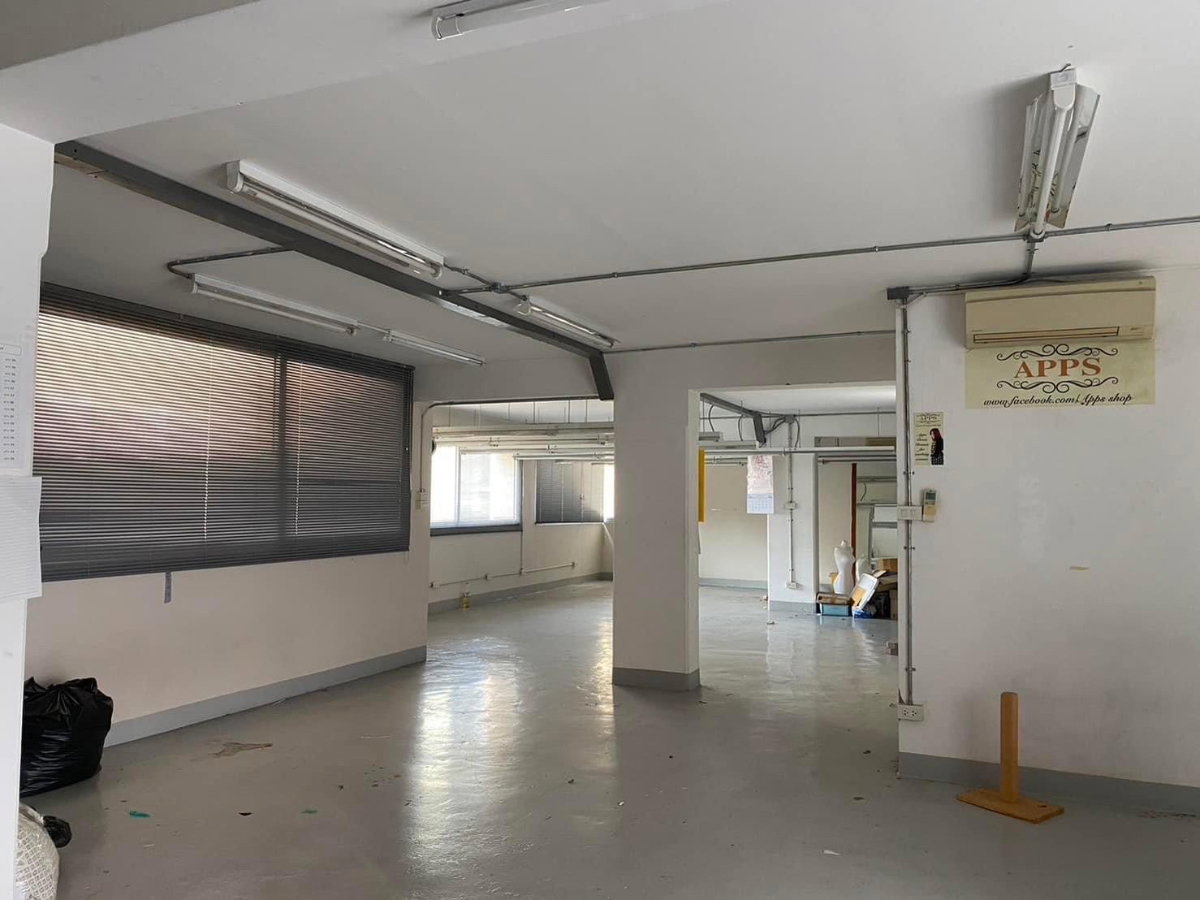 picture SELL Reviera up condominium (Ready to move in and transfer) - 13/14