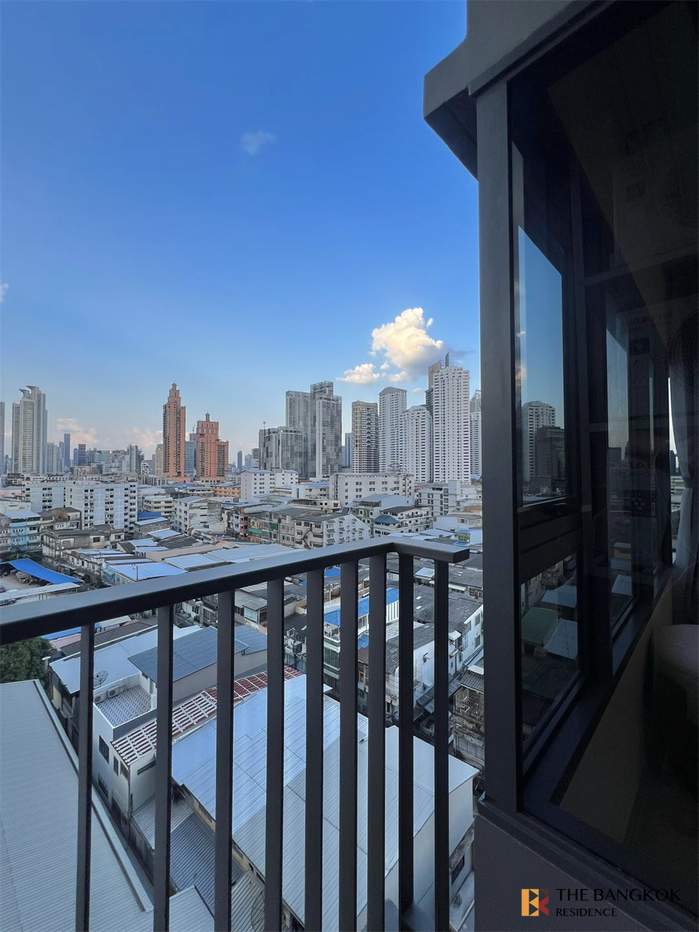 picture Life Rama 4 - Asoke Big discount, full deal - 10/10