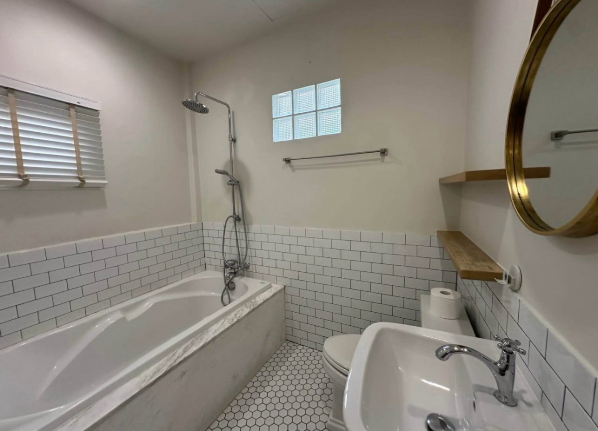 รูป LTHC15996 - House for Rent Asoke | Sukhumvit 12 | Near BTS Asoke | 150K/Month | บ้านเดี่ยวให้เช่า อโศก สุขุมวิท 12 - รูปที่ 5/13