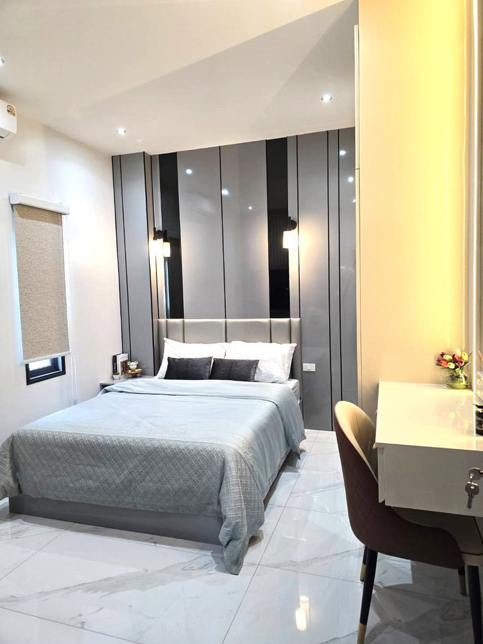 รูป ขายบ้านพร้อมสระว่ายน้ำ 2 ชั้น 3 ห้องนอน สไตล์โมเดิร์น พัทยา พร้อมเข้าอยู่ ใกล้โรงเรียนนานาชาติ Regents - รูปที่ 14/33