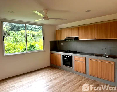 Townhouses for sale Phuket : 3 Bedroom Townhouse for sale in Rawai, Phuket  6075071