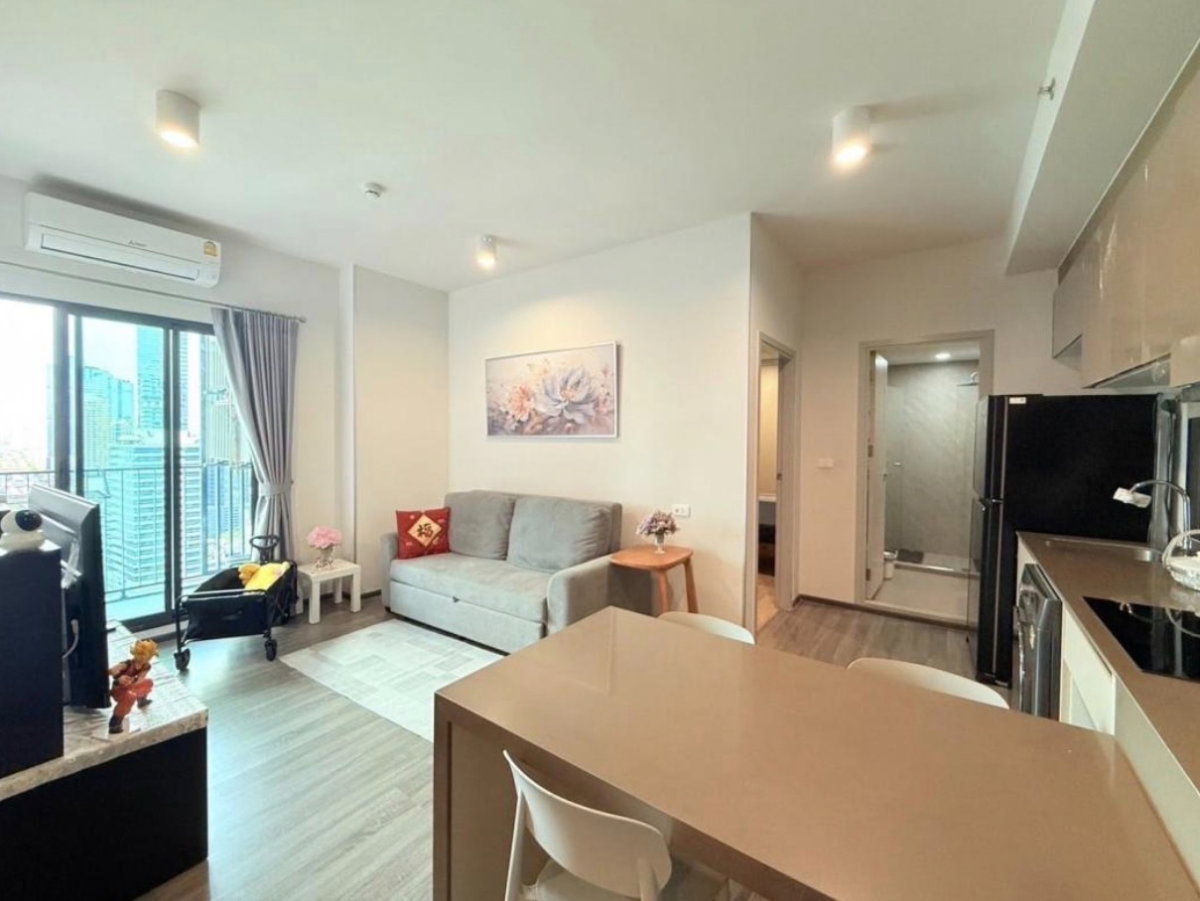picture 2 Bedroom Condo close to MRT Samyan  - 1/6