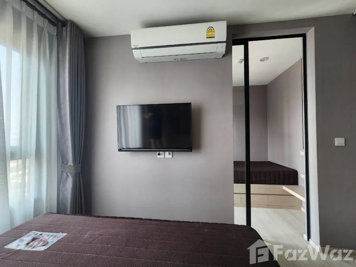 picture Life Asoke 6591580 - 4/10