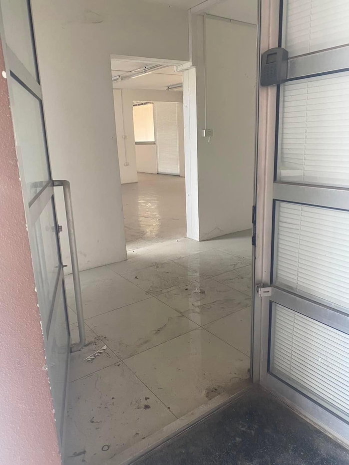 picture SELL Reviera up condominium (Ready to move in and transfer) - 8/14