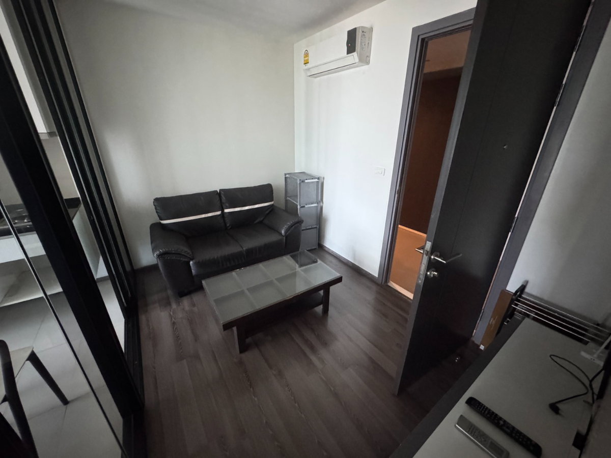 รูป คอนโด ให้เช่า : The Base Park East Sukhumvit 77 (( BTS Onnut Udomsuk )) MK-02 line @livingbkk - รูปที่ 2/4