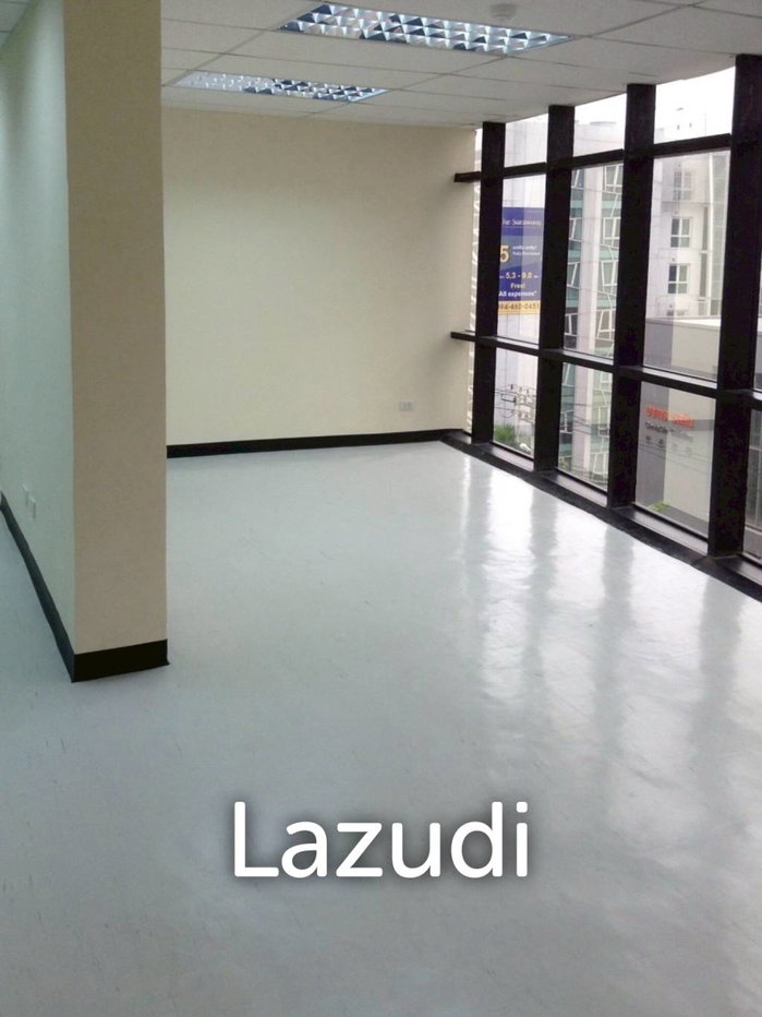 picture 40 sqm bright office in Skulthai Surawong Tower Bang Rak Bangkok - 1/4