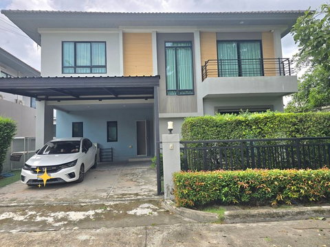 2-storey detached house for rent, corner plot, 56 sq m., Ramintra 65, Thalu Ok, Watcharaphon, Sai Mai.
