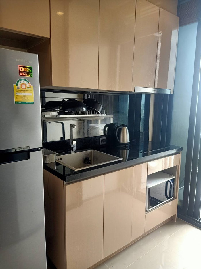 picture Condo for RENT : The Line Sukhumvit 71  𝐒𝐢𝐳𝐞 : 30 sqm. 1 Bed 1 Bath /Closed Kitchen/City View  𝐅𝐥𝐨𝐨𝐫 : 22nd  ✅Fully furnished - 10/12