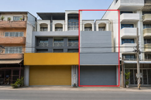 4 Storey Building Chiang Mai Moat Old Town for Sale
