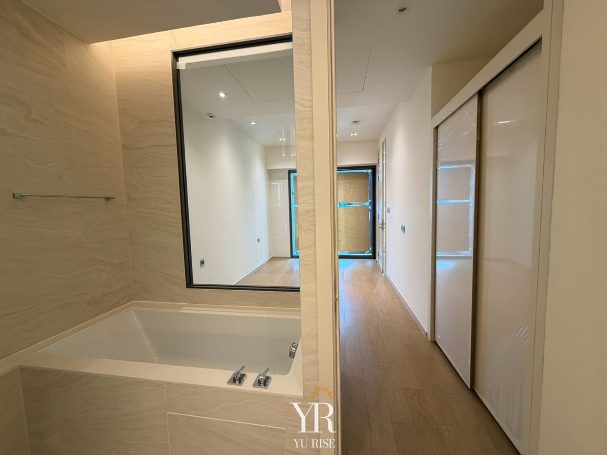 รูป The Strand Thonglor ปล่อยขาย  1 Type 1 Price  เลี้ยงสัตว์ได้  มีโควตาต่างชาติ (FQ) รีบจองก่อนมีสิทธิ์ก่อน - รูปที่ 11/17