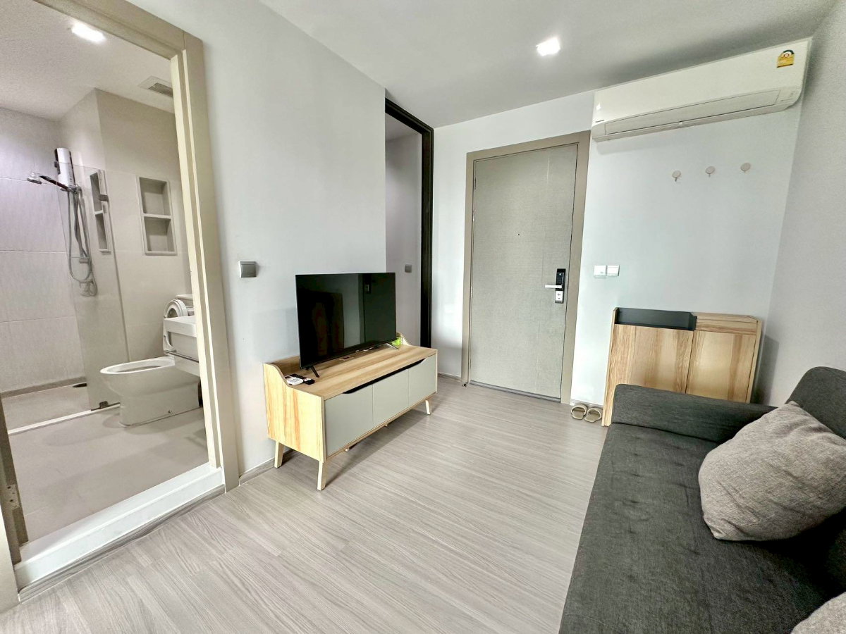 รูป Condo for RENT : Life Asoke Rama 9 𝐒𝐢𝐳𝐞 : 40 sqm. 1 Bed / 1 Bath /1 Office room / City View 𝐅𝐥𝐨𝐨𝐫 : 37 ✅Fully furnished - รูปที่ 2/12