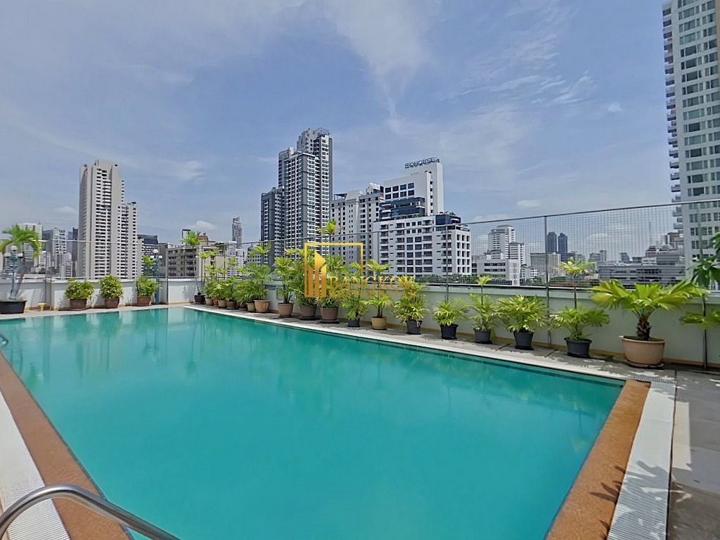 รูป Spacious 3 Bedroom Apartment For Rent in Phrom Phong Area - BR21180AP - รูปที่ 30/42